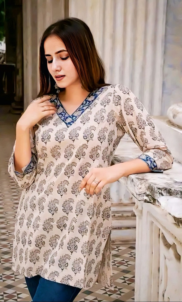 Cotton Paisley Print V-Neck Kurti (XS)