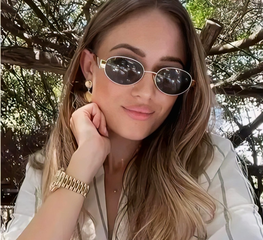 Vintage Oval Gold Metal Frame Sunglasses for Women